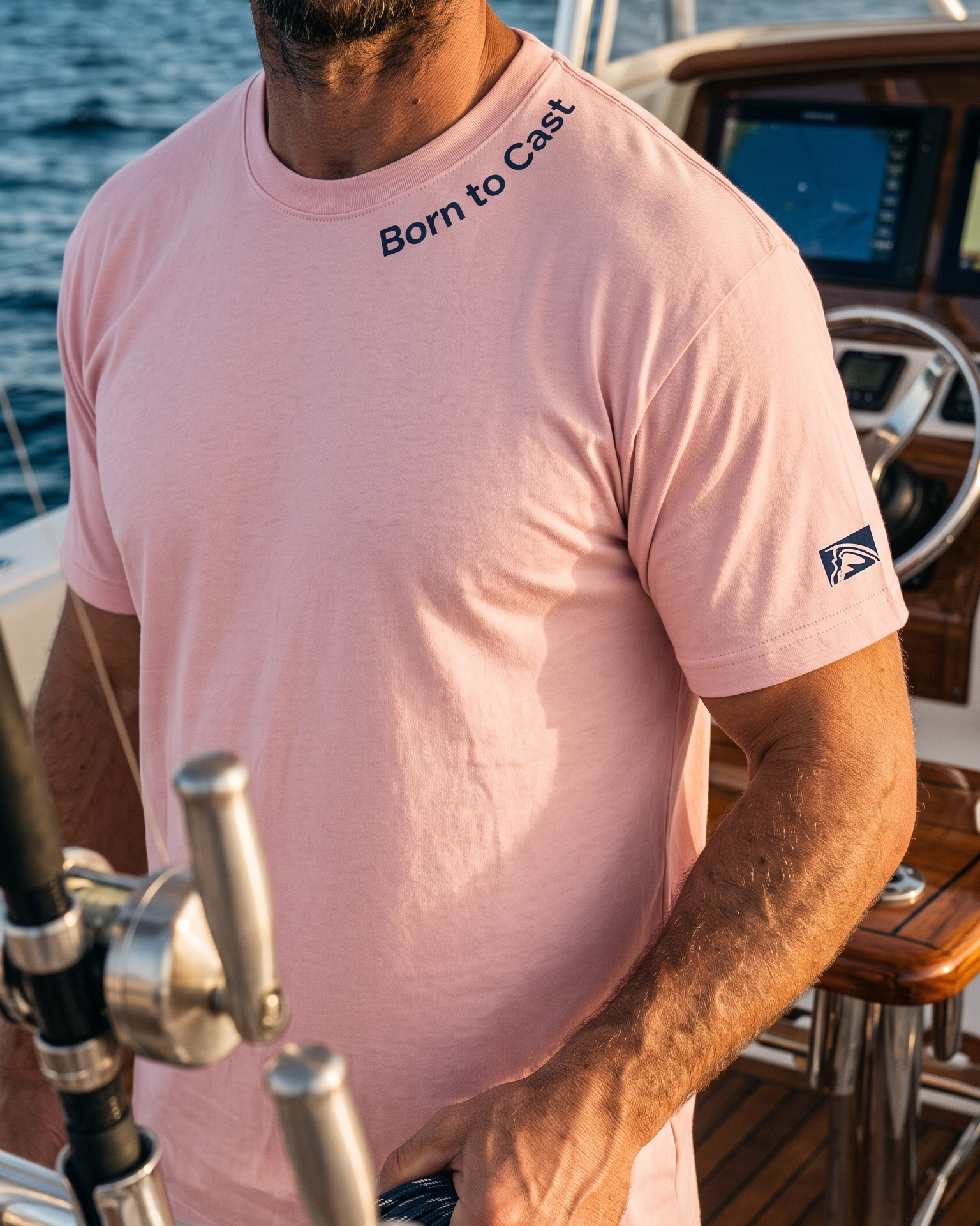 Born to Cast - T-shirt Heavyweight - Chasing Fin New Collection