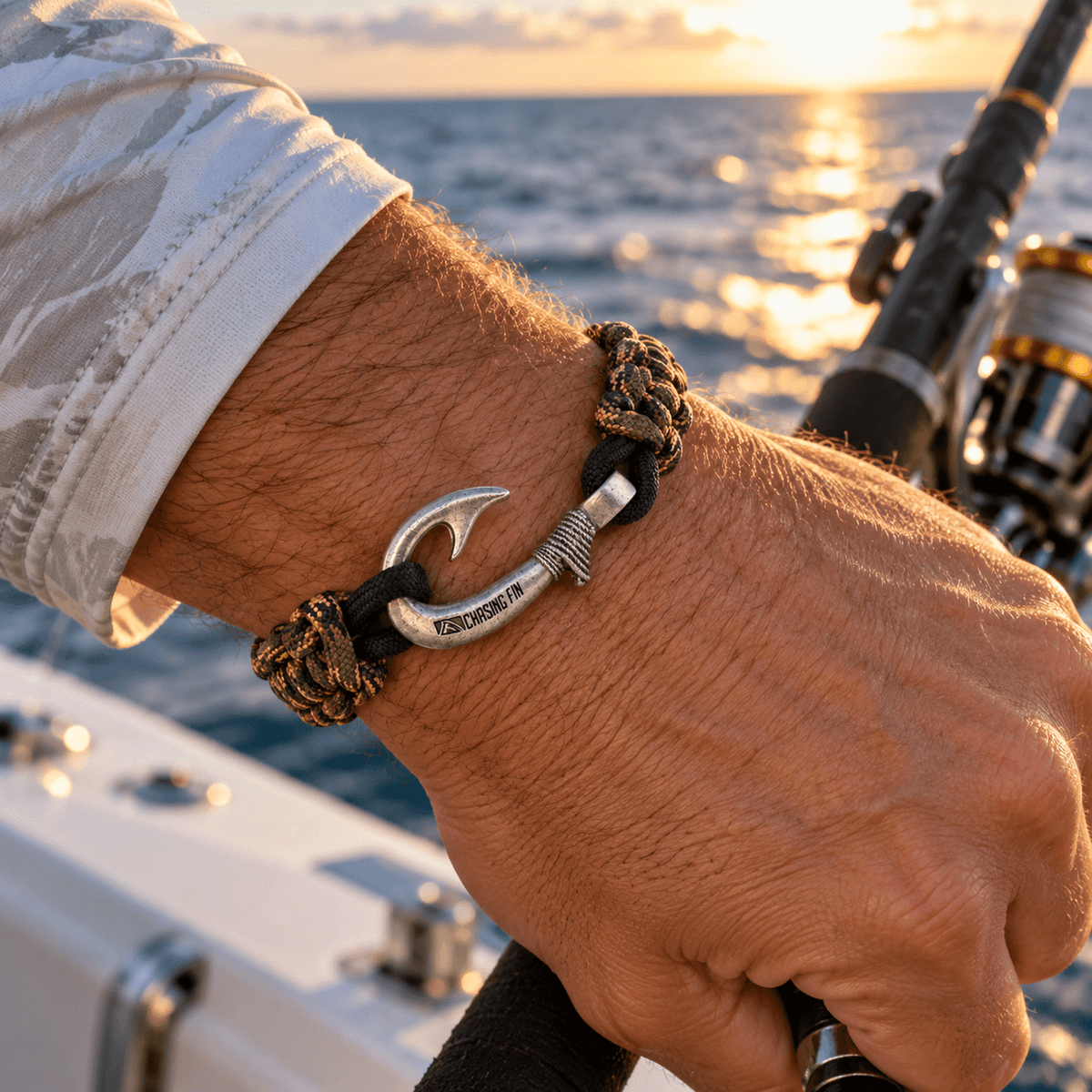 U.S. Army Tribute Cobra Paracord Bracelet