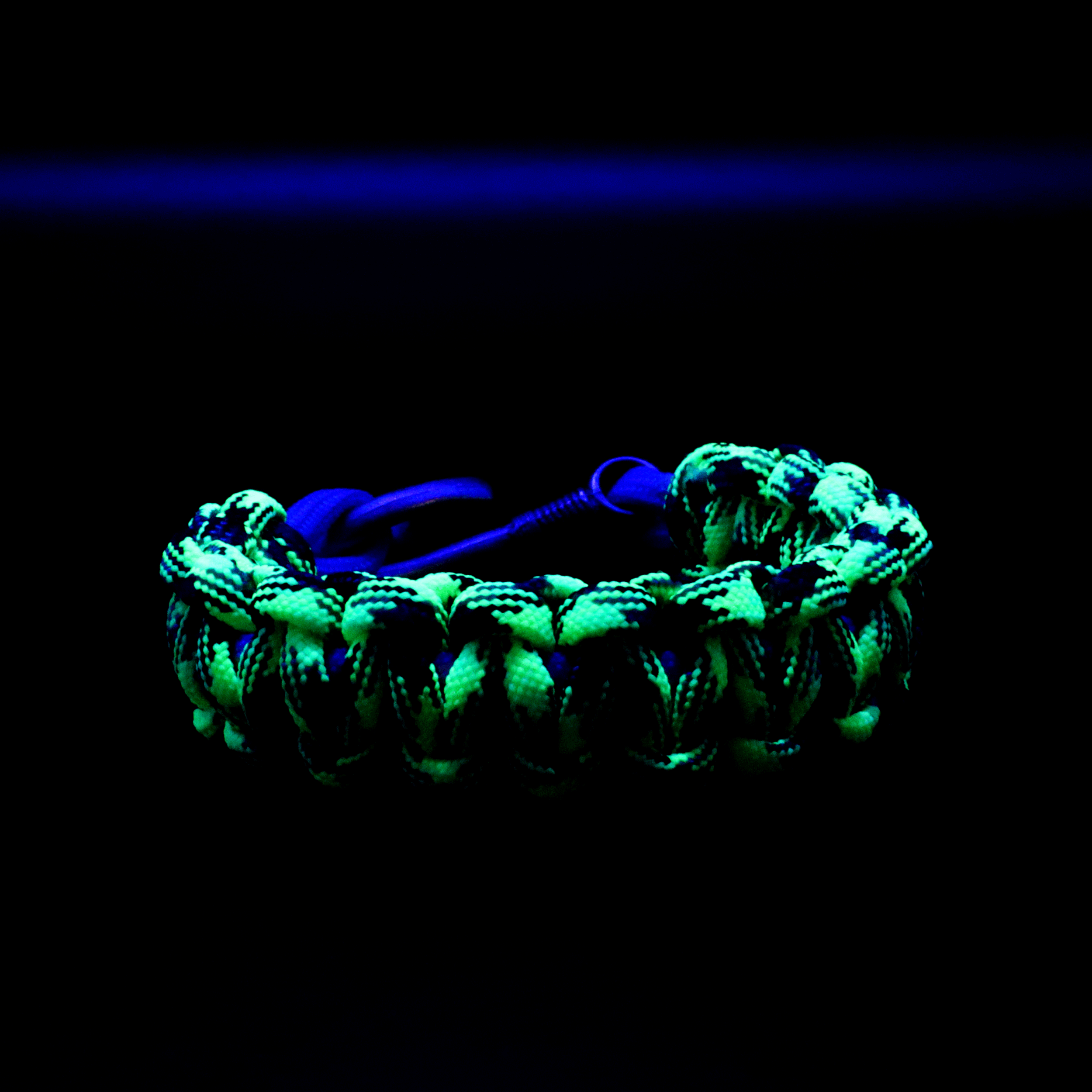 Mahi-Mahi Cobra Braid Fish Hook Bracelet- Glow in the dark.
