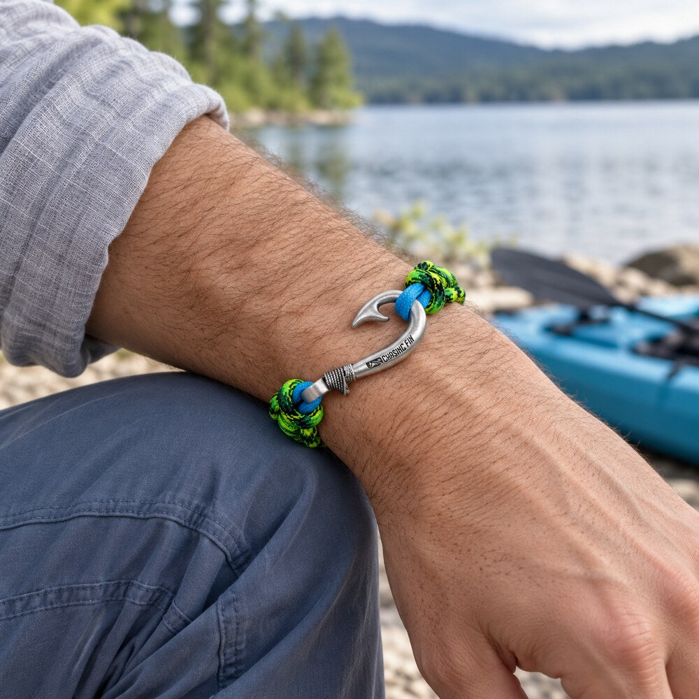 Mahi-Mahi Cobra Braid Fish Hook Bracelet- Glow Under Black Light