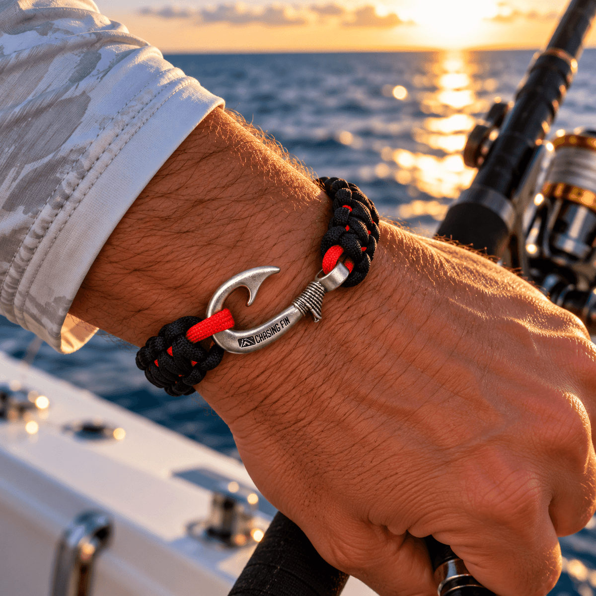 U.S. Marine Corps Tribute Cobra Paracord Bracelet