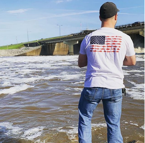 Distressed American Fish Flag T-Shirt (White)
