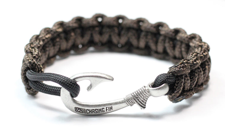 New Slim Cobra Braid Fish Hook Bracelet (Dark Brown & Black)